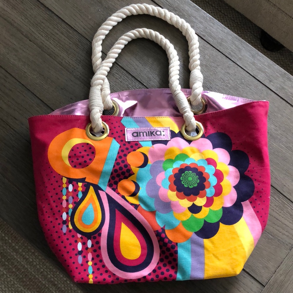 Amika Tote